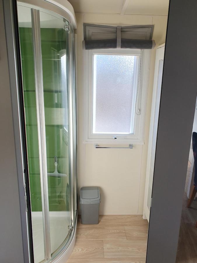 Charmant Mobil-Home Rocbaron Exterior foto